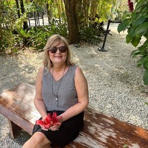 Meet your Posher, Sally